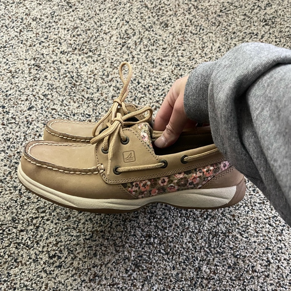 Sperry’s - Picture 2 of 3